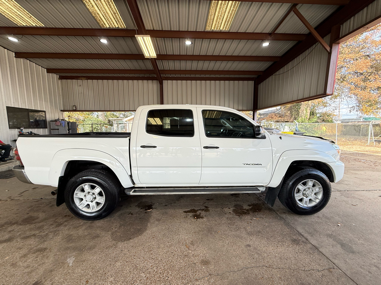 Toyota Tacoma PreRunner Double Cab V6 Auto 2WD 2012