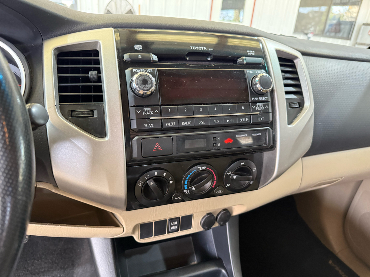 Toyota Tacoma PreRunner Double Cab V6 Auto 2WD 2012