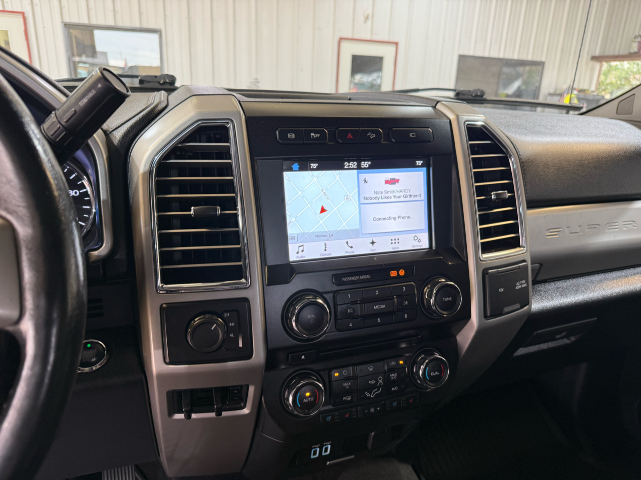 Ford F-350 SD Lariat Crew Cab Long Bed DRW 4WD 2017