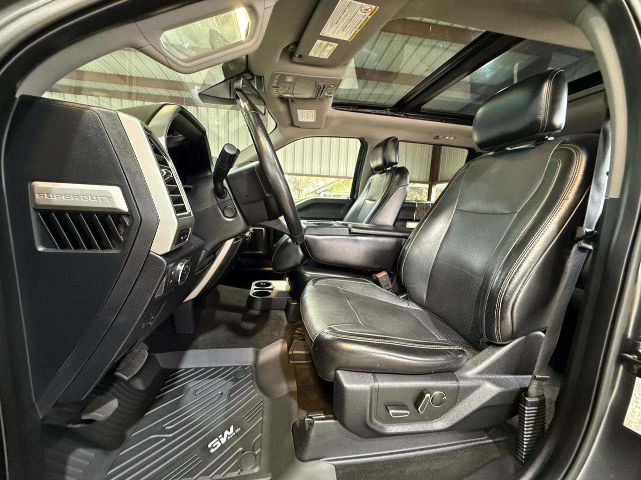 Ford F-350 SD Lariat Crew Cab Long Bed DRW 4WD 2017