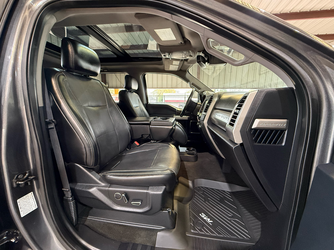 Ford F-350 SD Lariat Crew Cab Long Bed DRW 4WD 2017