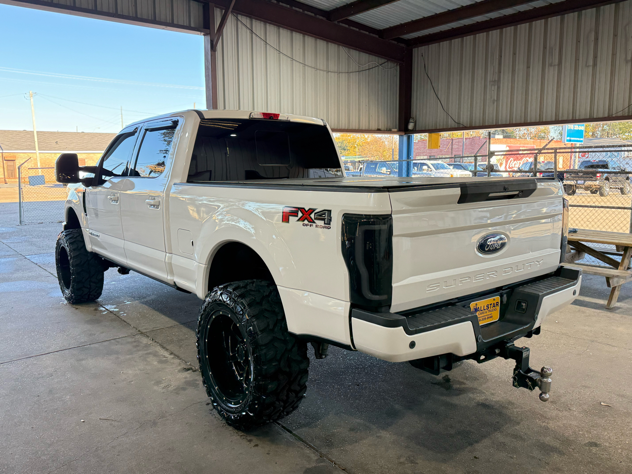 Ford F-250 SD Lariat Crew Cab 4WD 2019