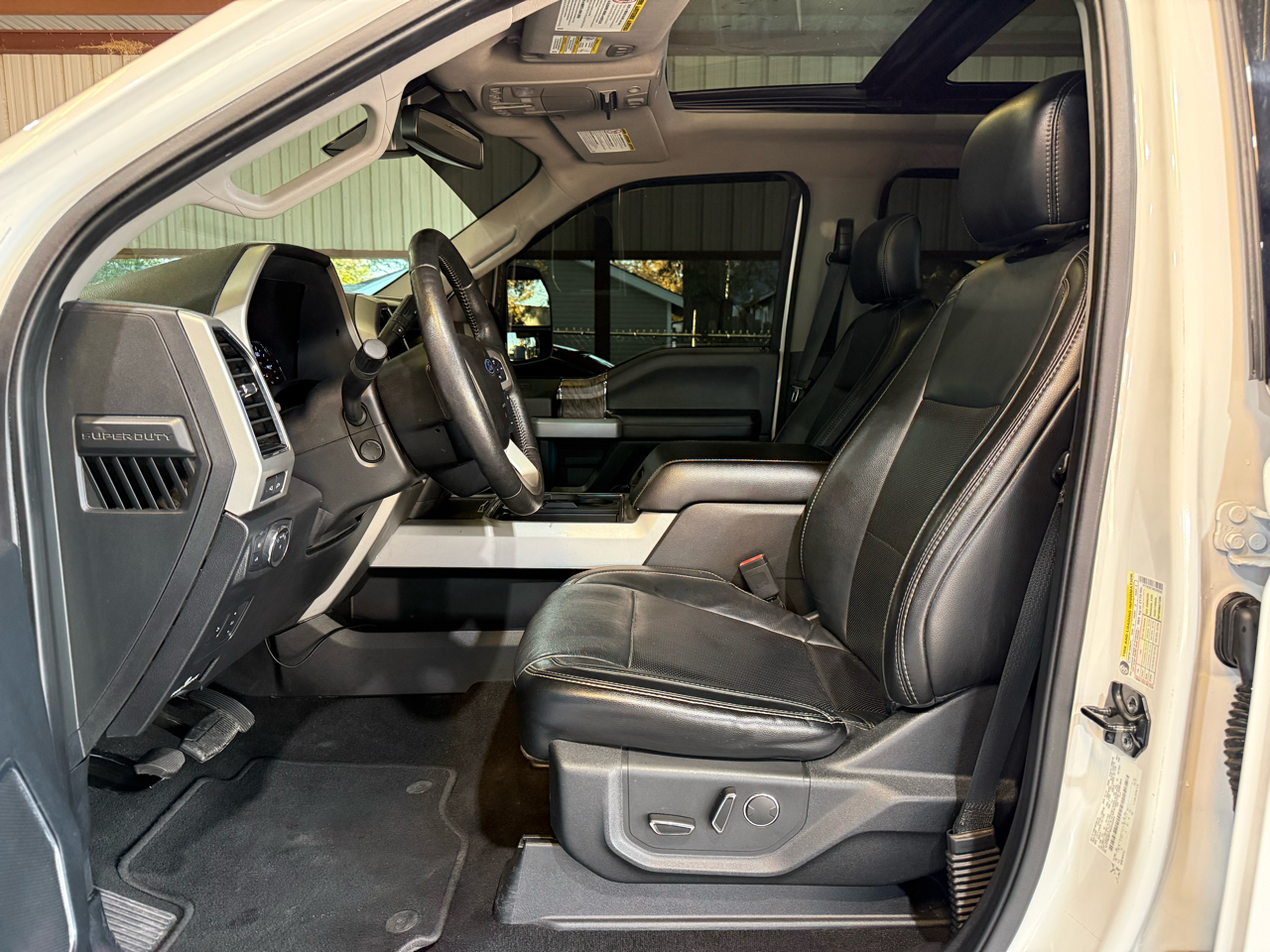 Ford F-250 SD Lariat Crew Cab 4WD 2019