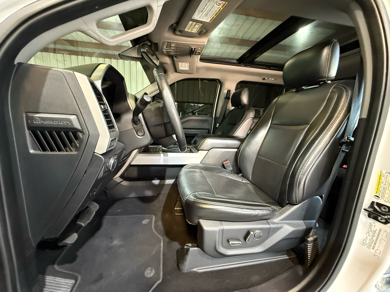 Ford F-250 SD Lariat Crew Cab 4WD 2019