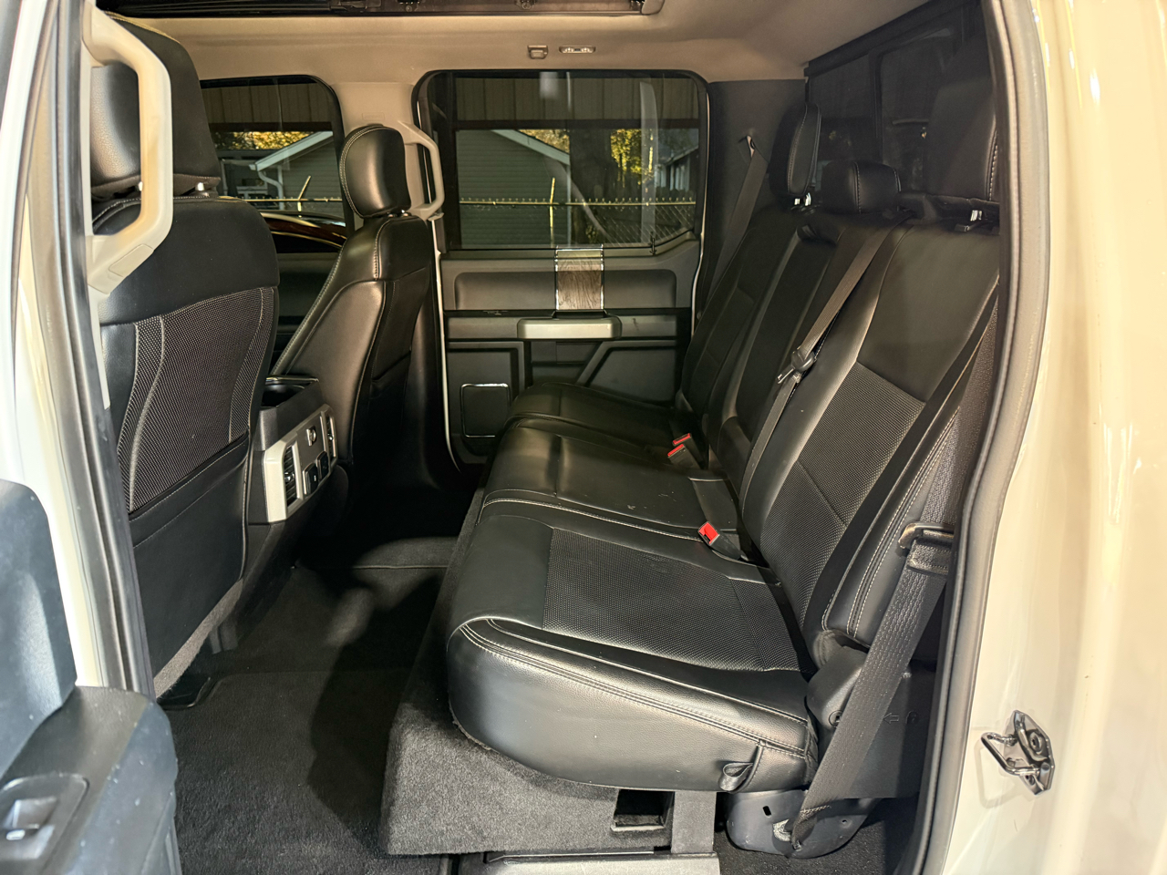 Ford F-250 SD Lariat Crew Cab 4WD 2019