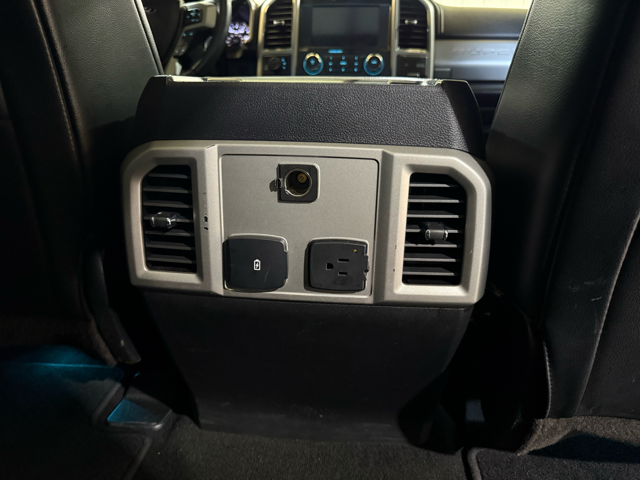 Ford F-250 SD Lariat Crew Cab 4WD 2019