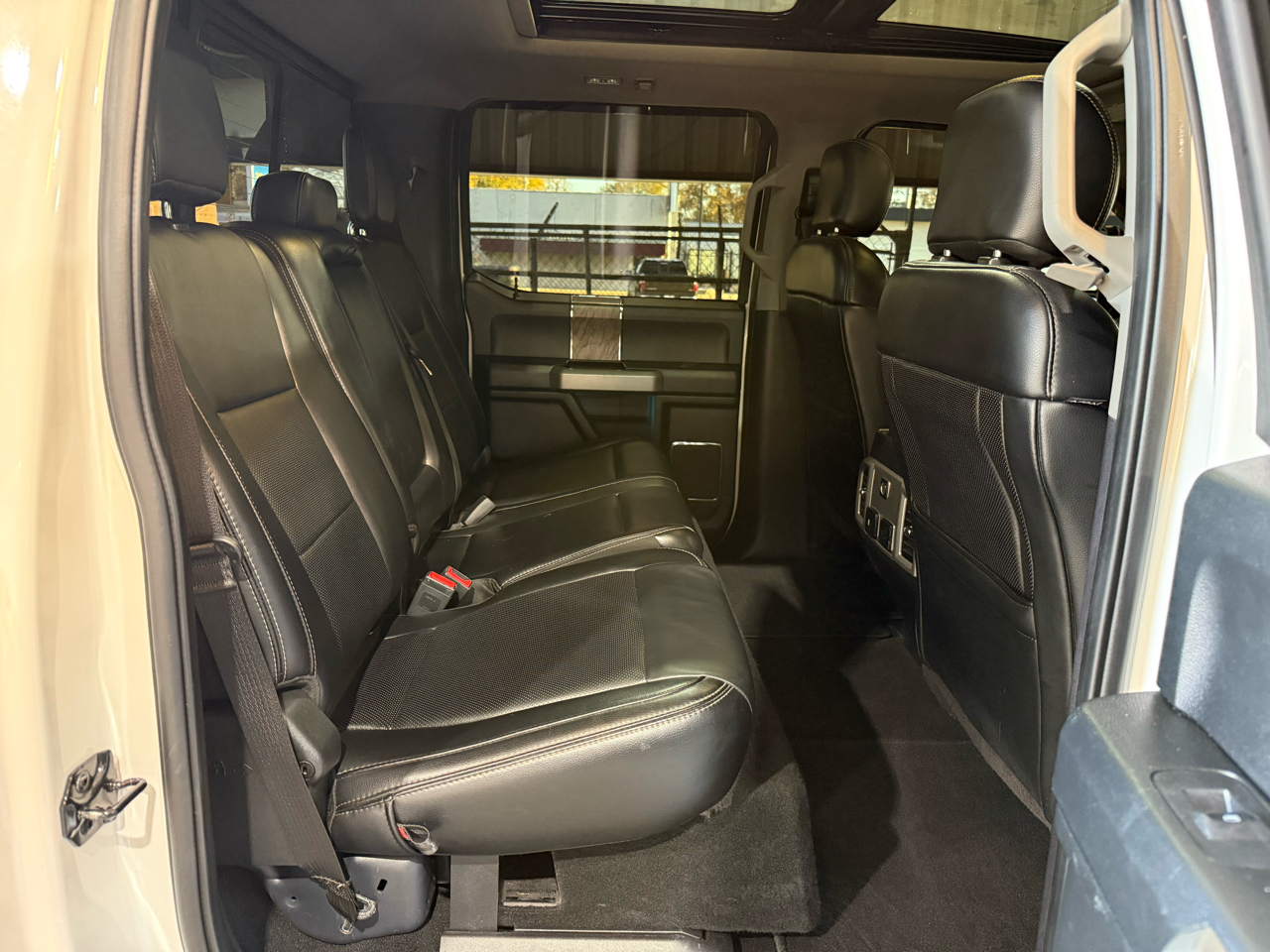 Ford F-250 SD Lariat Crew Cab 4WD 2019