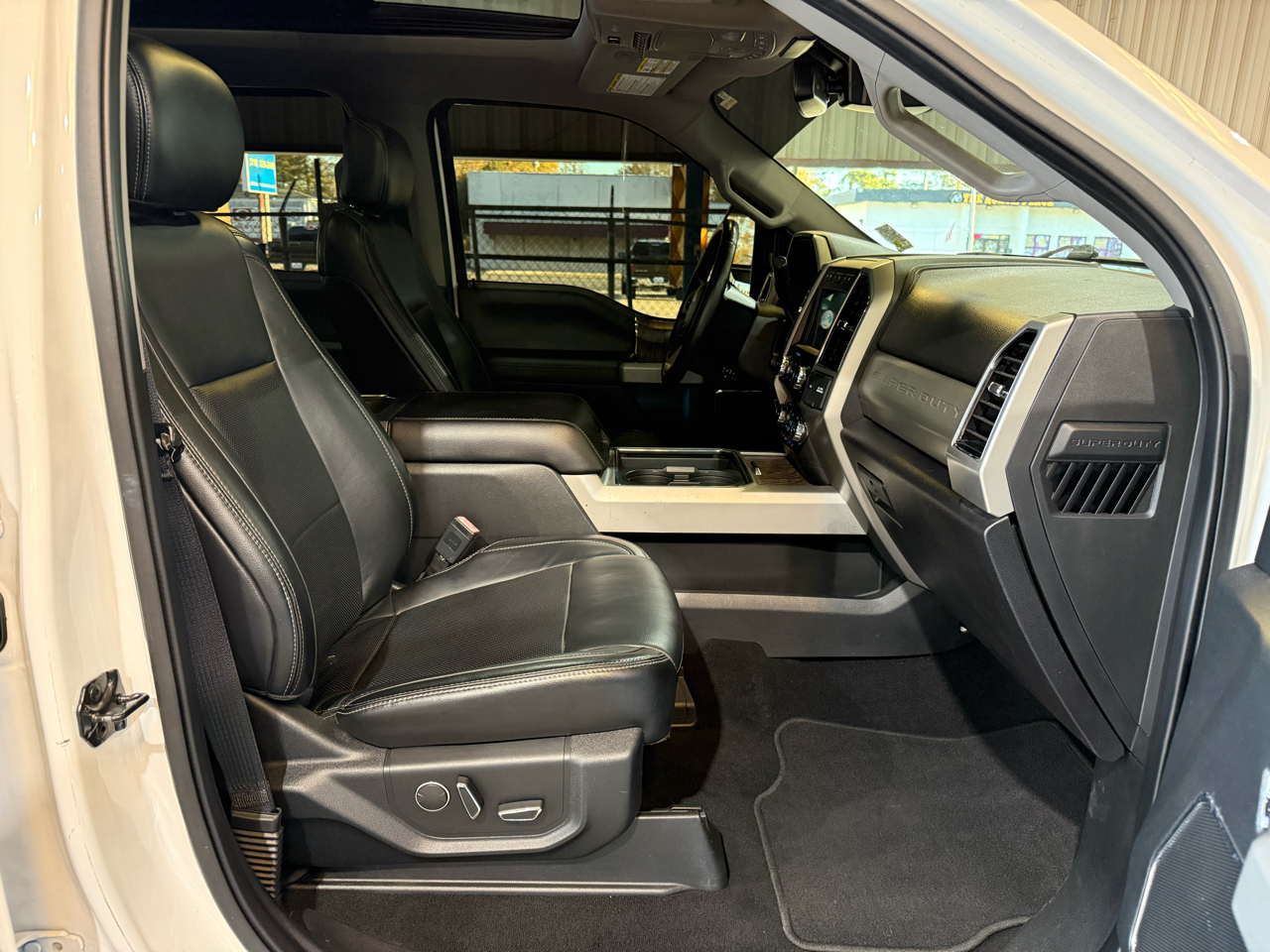 Ford F-250 SD Lariat Crew Cab 4WD 2019