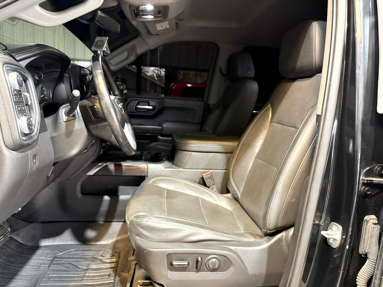 GMC Sierra 1500 SLT Crew Cab Short Box 4WD 2020