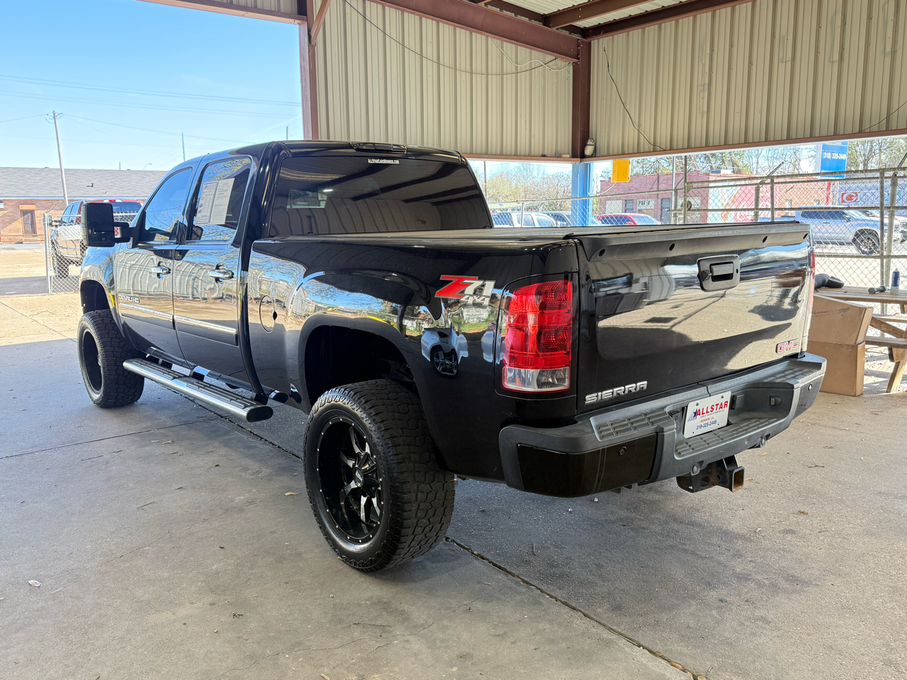 GMC Sierra 2500HD Denali Crew Cab 4WD 2014