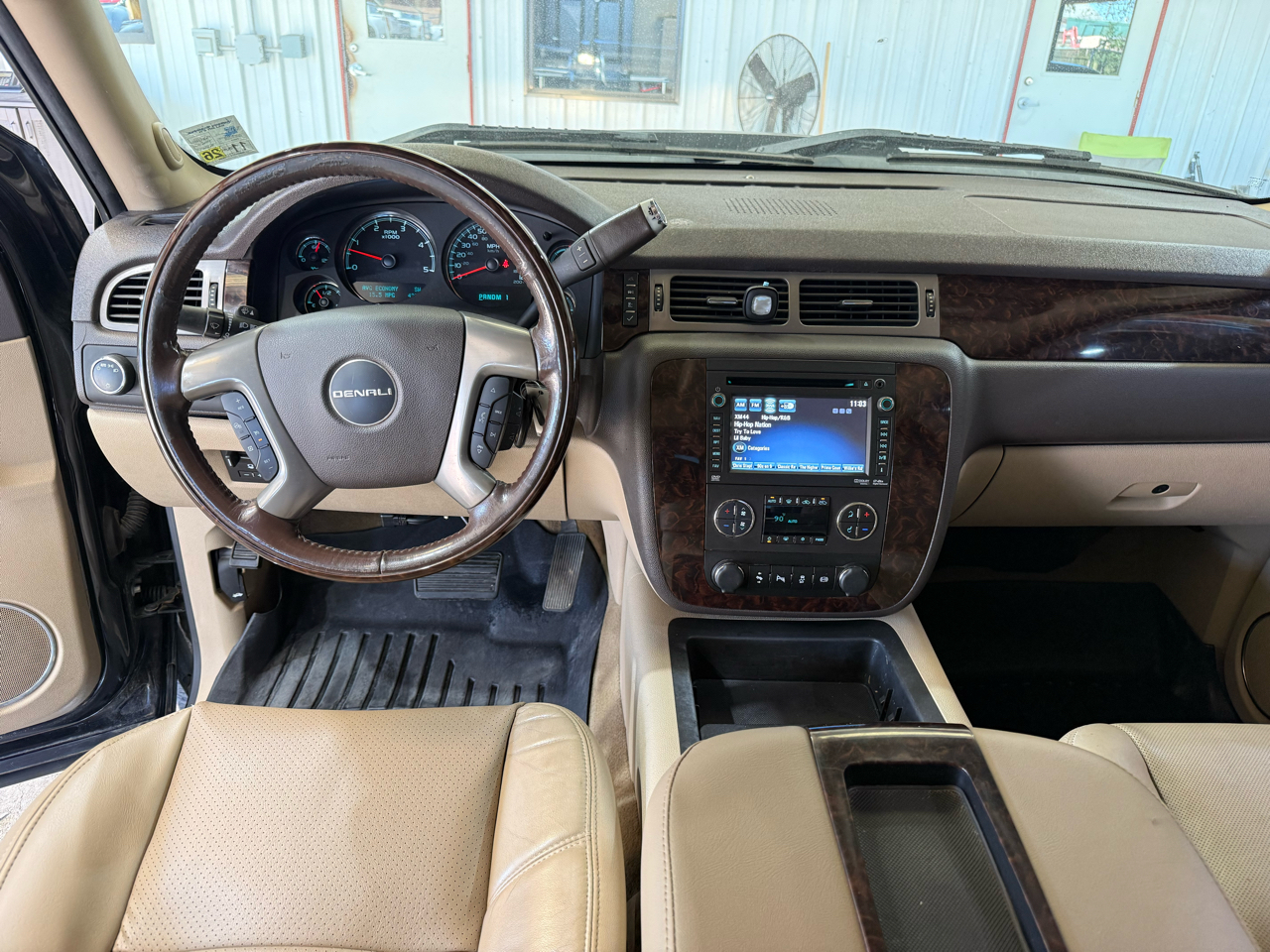 GMC Sierra 2500HD Denali Crew Cab 4WD 2014