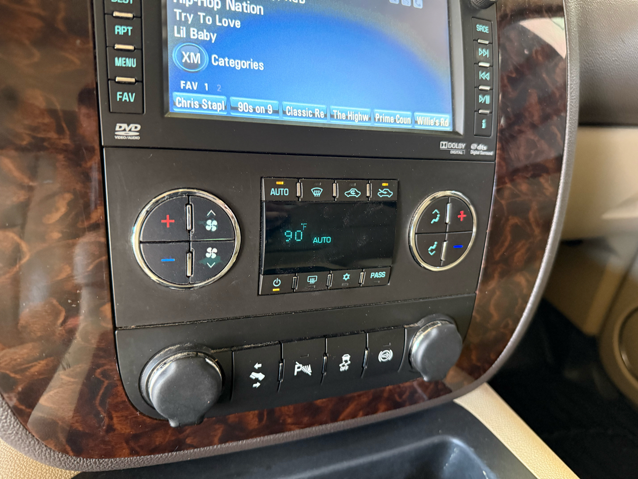 GMC Sierra 2500HD Denali Crew Cab 4WD 2014