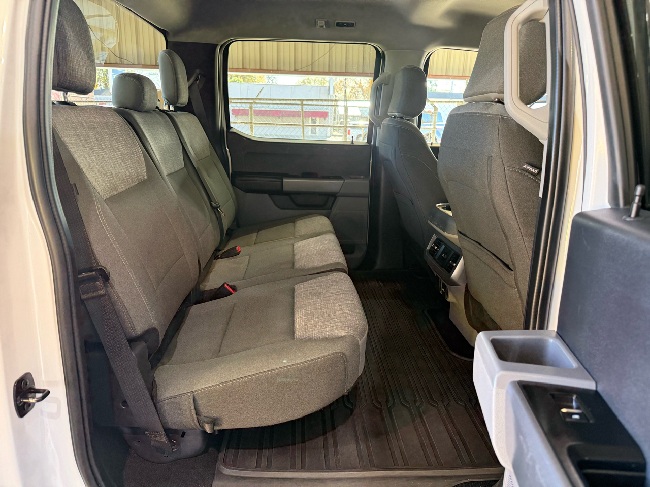 Ford F-250 SD XLT Crew Cab 4WD 2024