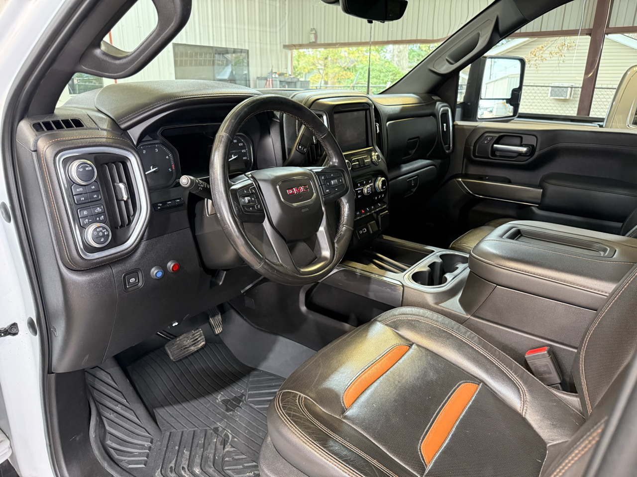 GMC Sierra 2500HD AT4 Crew Cab 4WD 2020