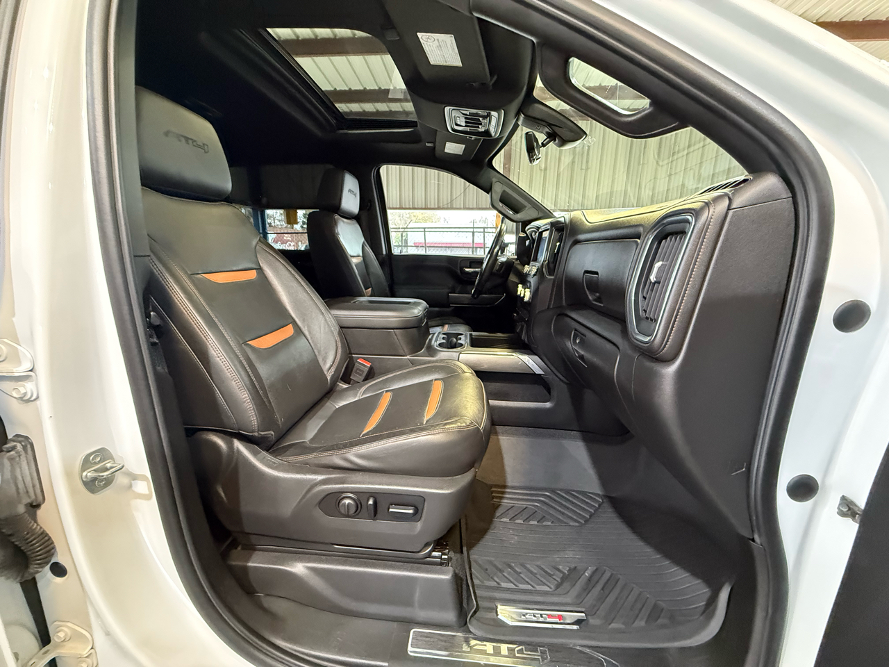 GMC Sierra 2500HD AT4 Crew Cab 4WD 2020