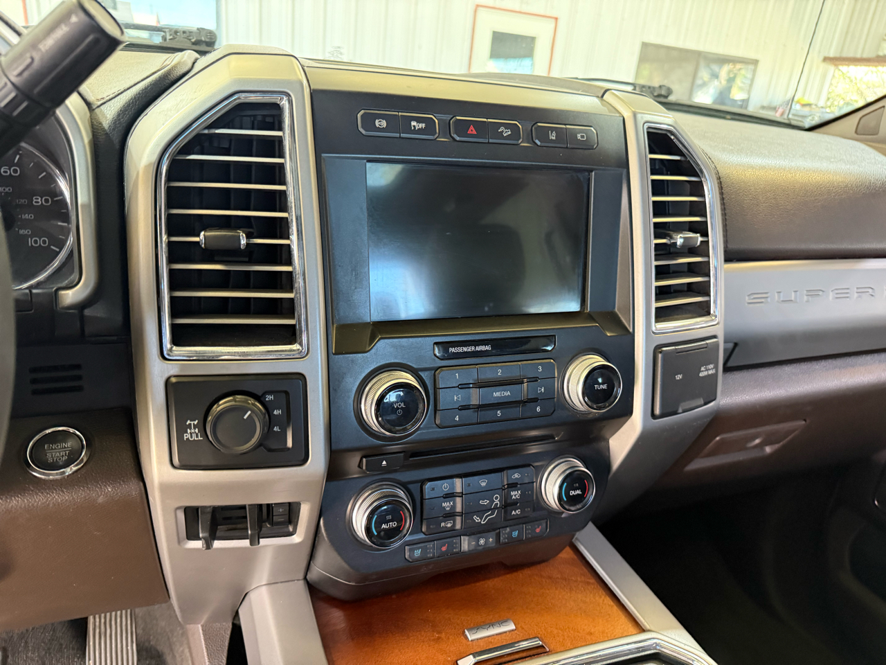 Ford F-250 SD King Ranch Crew Cab 4WD 2017