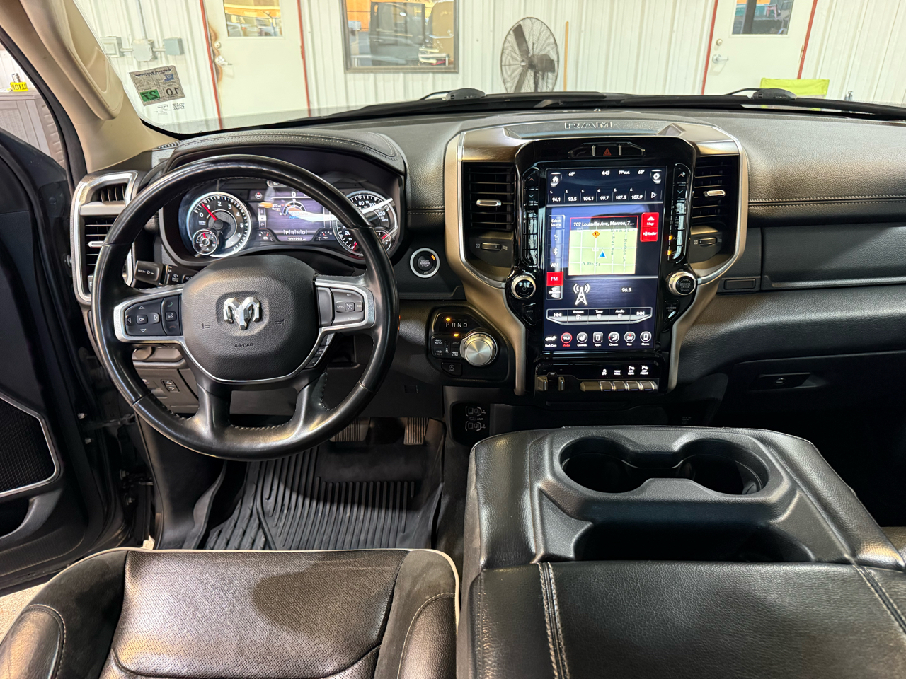 RAM 1500 Laramie Crew Cab SWB 4WD 2021