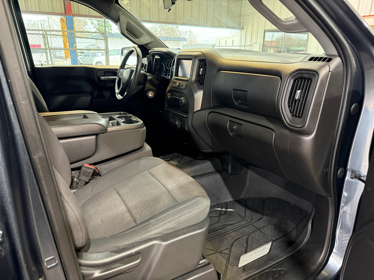 Chevrolet Silverado 1500 Custom Crew Cab Short Box 4WD 2020