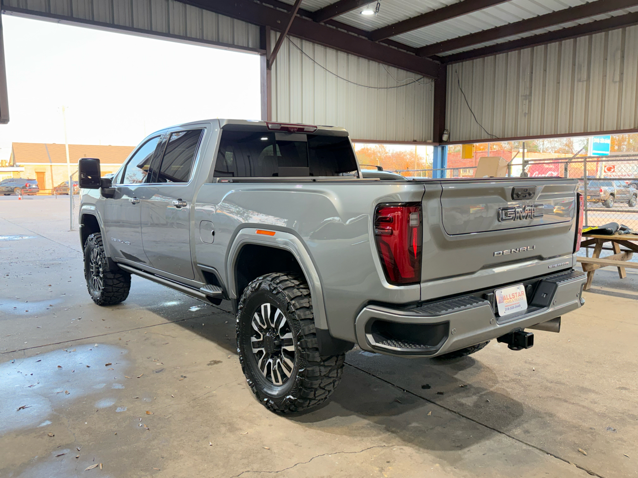 GMC Sierra 2500HD Denali Ultimate Crew Cab 4WD 2024