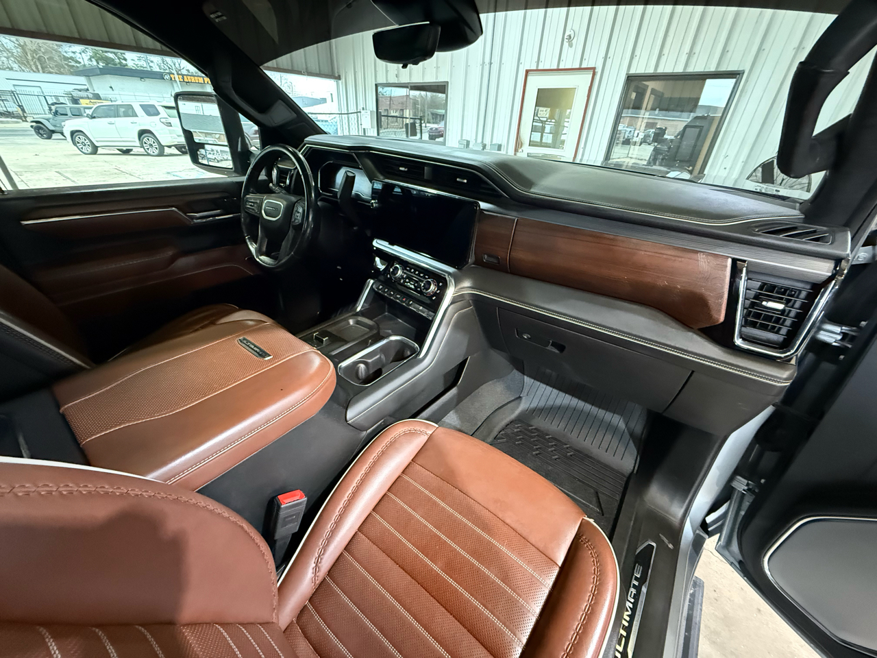 GMC Sierra 2500HD Denali Ultimate Crew Cab 4WD 2024