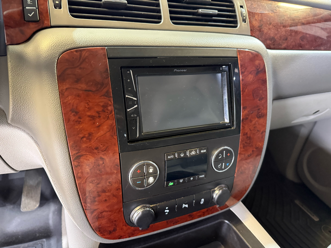 Chevrolet Tahoe LT 2WD 2013