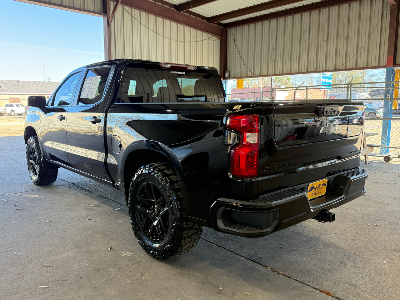 Chevrolet Silverado 1500 Custom Crew Cab 4WD 2023