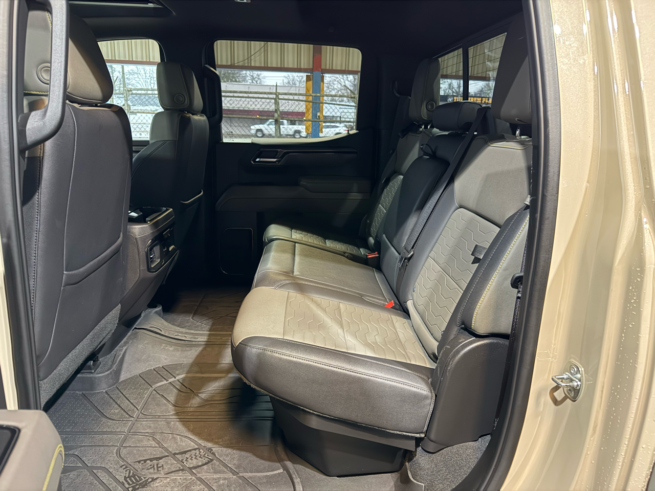 Chevrolet Silverado 1500 ZR2 Crew Cab 4WD 2023