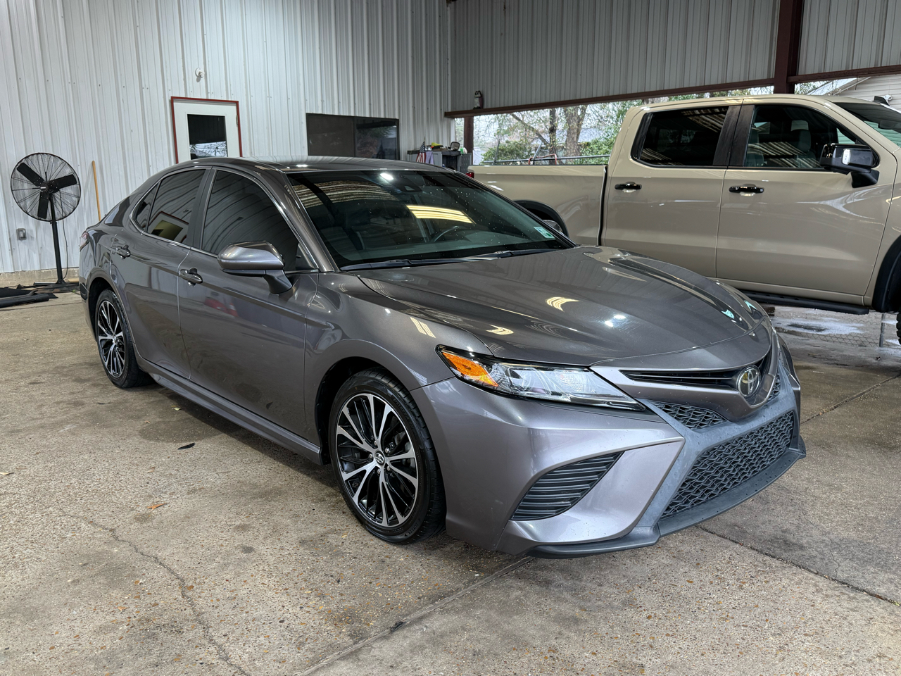 Toyota Camry XLE 2019