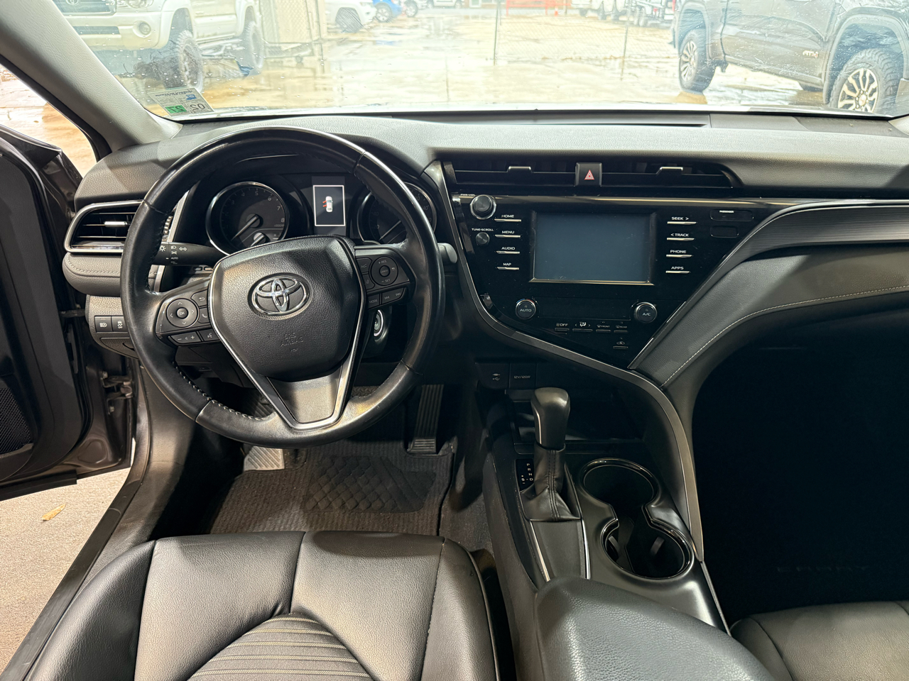 Toyota Camry XLE 2019