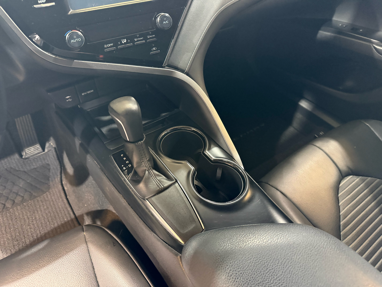 Toyota Camry XLE 2019