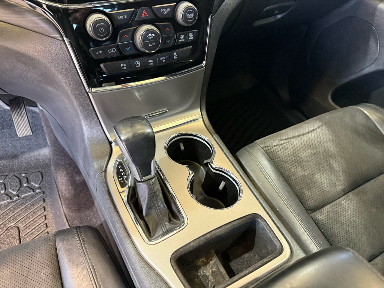 Jeep Grand Cherokee  2019