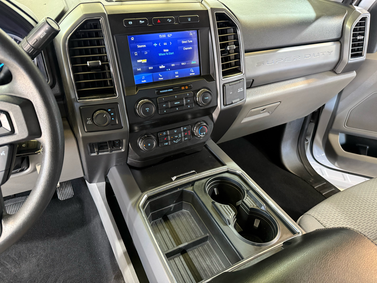 Ford F-250 SD XLT Crew Cab 4WD 2020