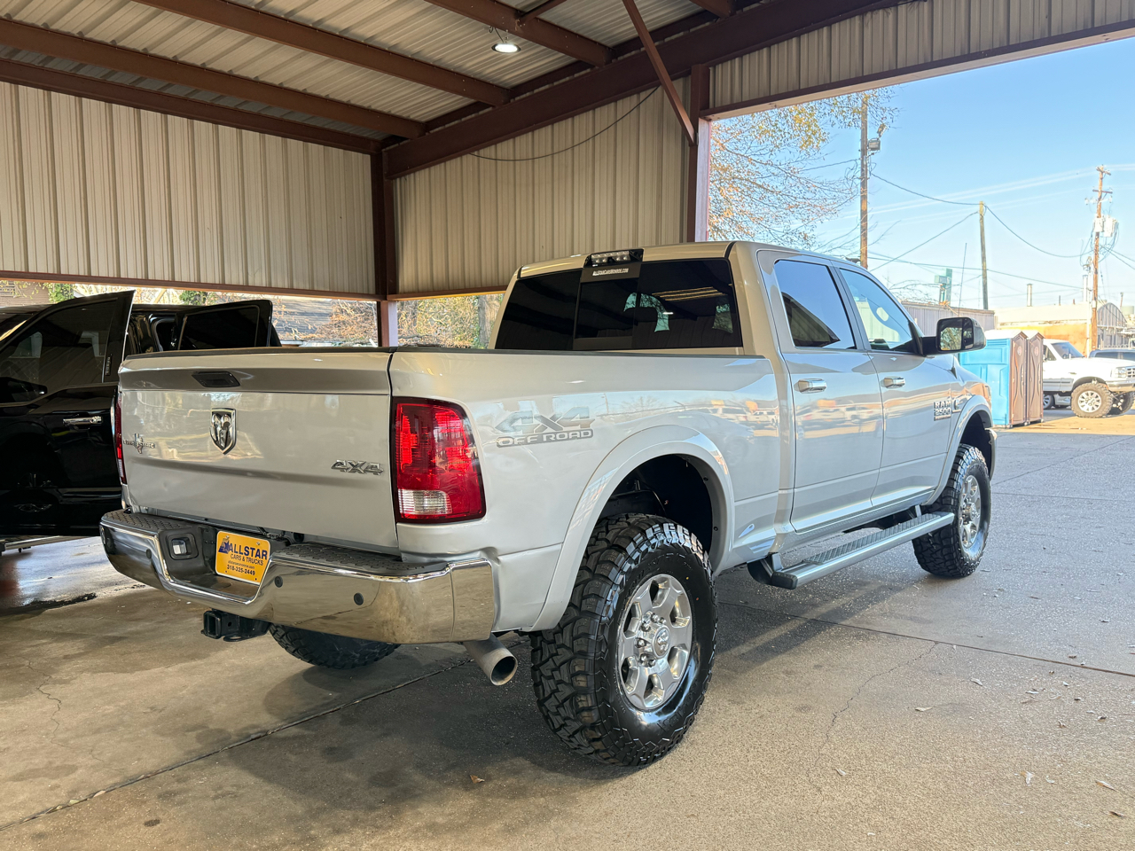 RAM 2500 SLT Crew Cab SWB 4WD 2017