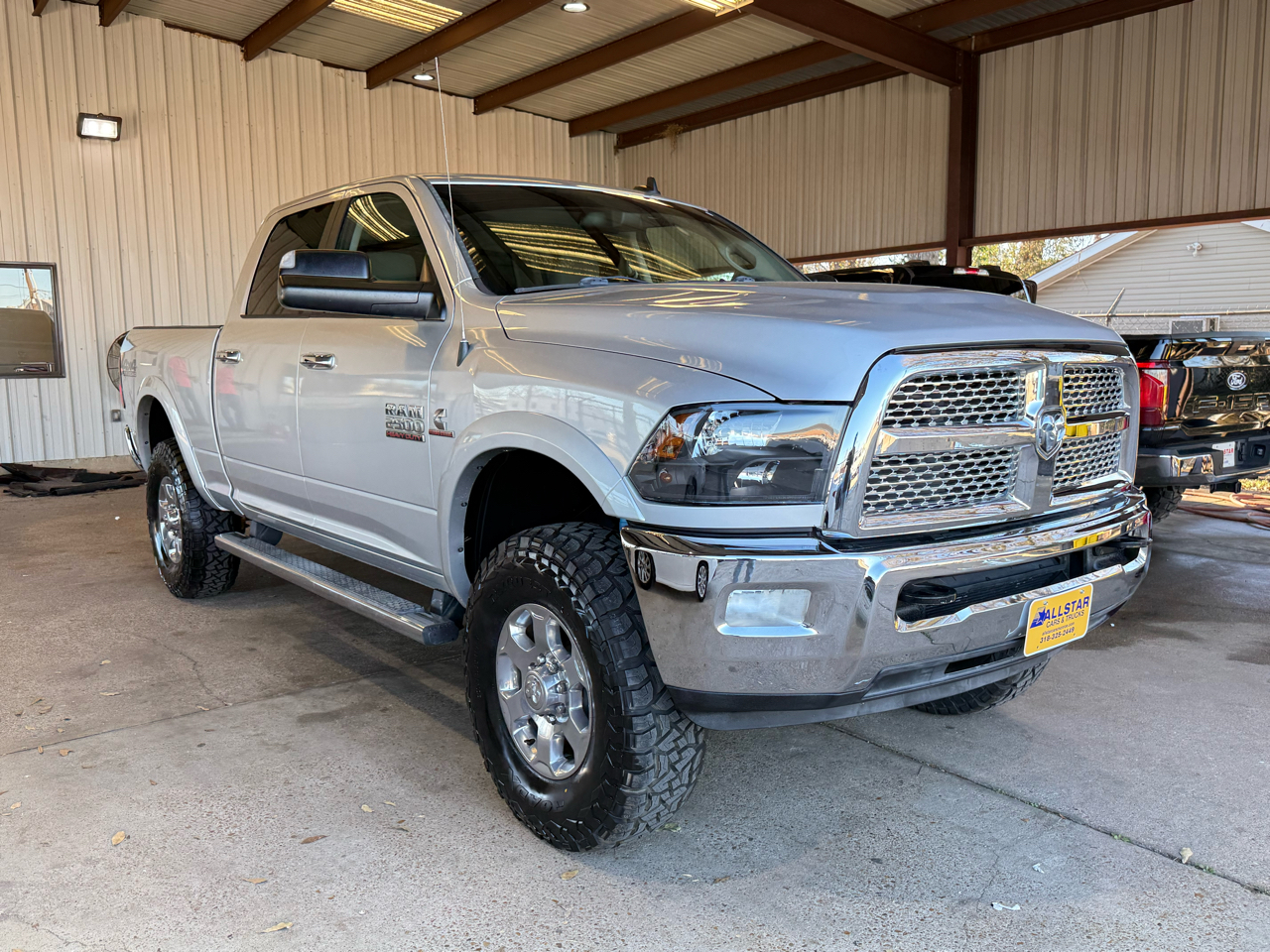 RAM 2500 SLT Crew Cab SWB 4WD 2017
