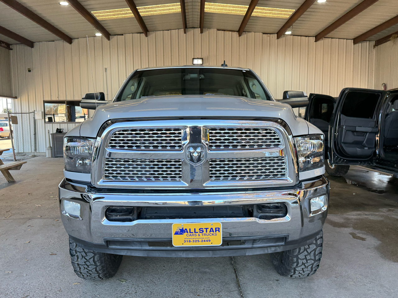 RAM 2500 SLT Crew Cab SWB 4WD 2017