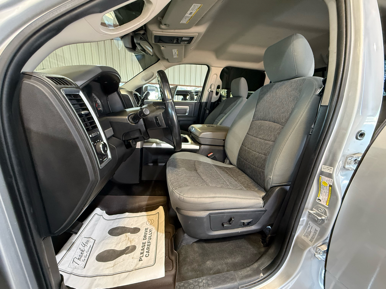 RAM 2500 SLT Crew Cab SWB 4WD 2017