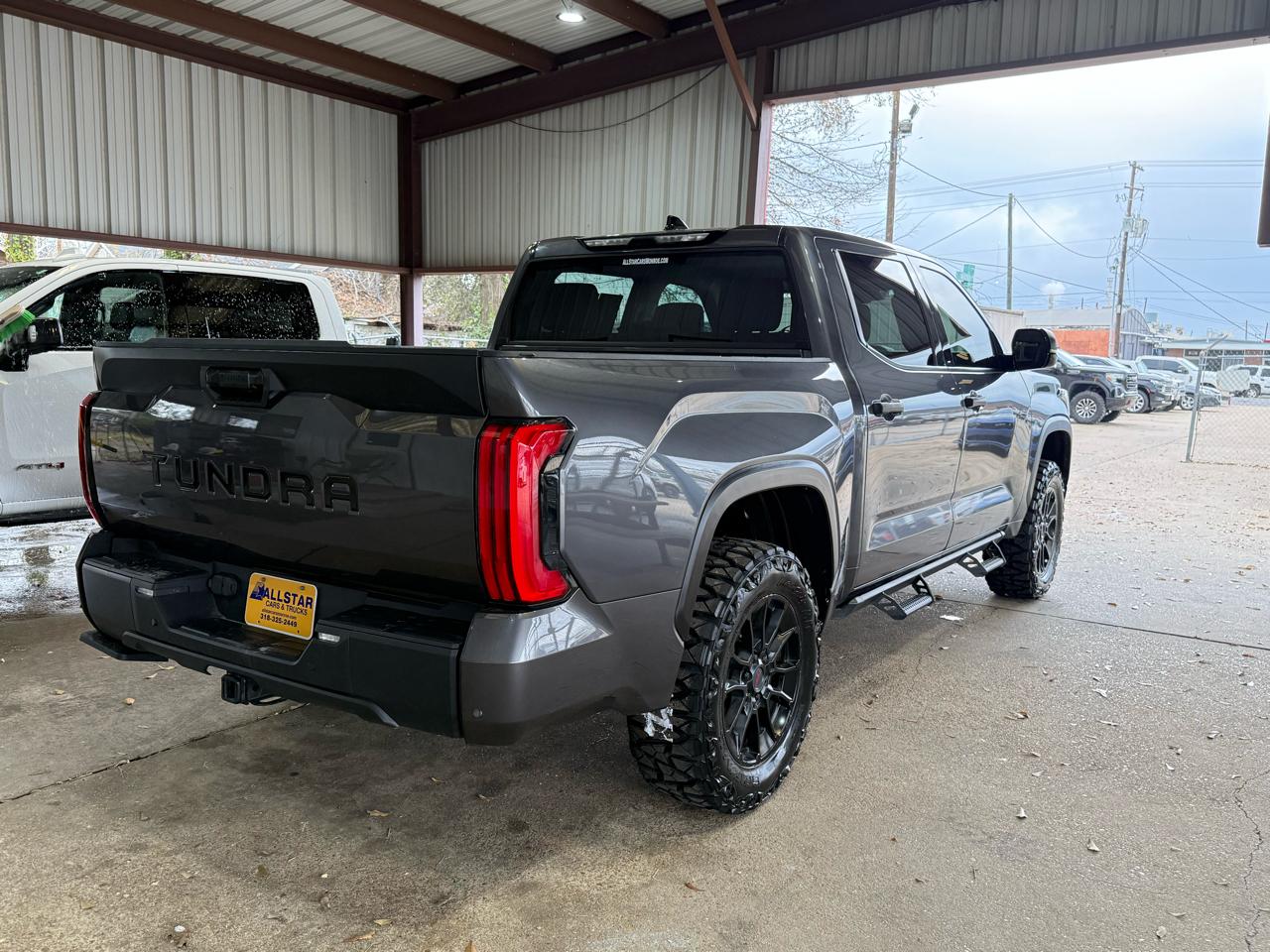 Toyota Tundra SR5 CrewMax 4WD 2023