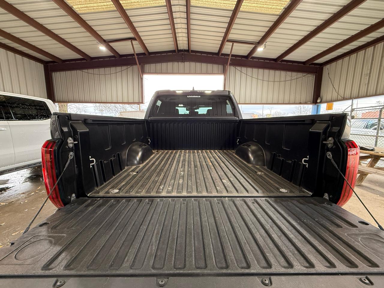 Toyota Tundra SR5 CrewMax 4WD 2023