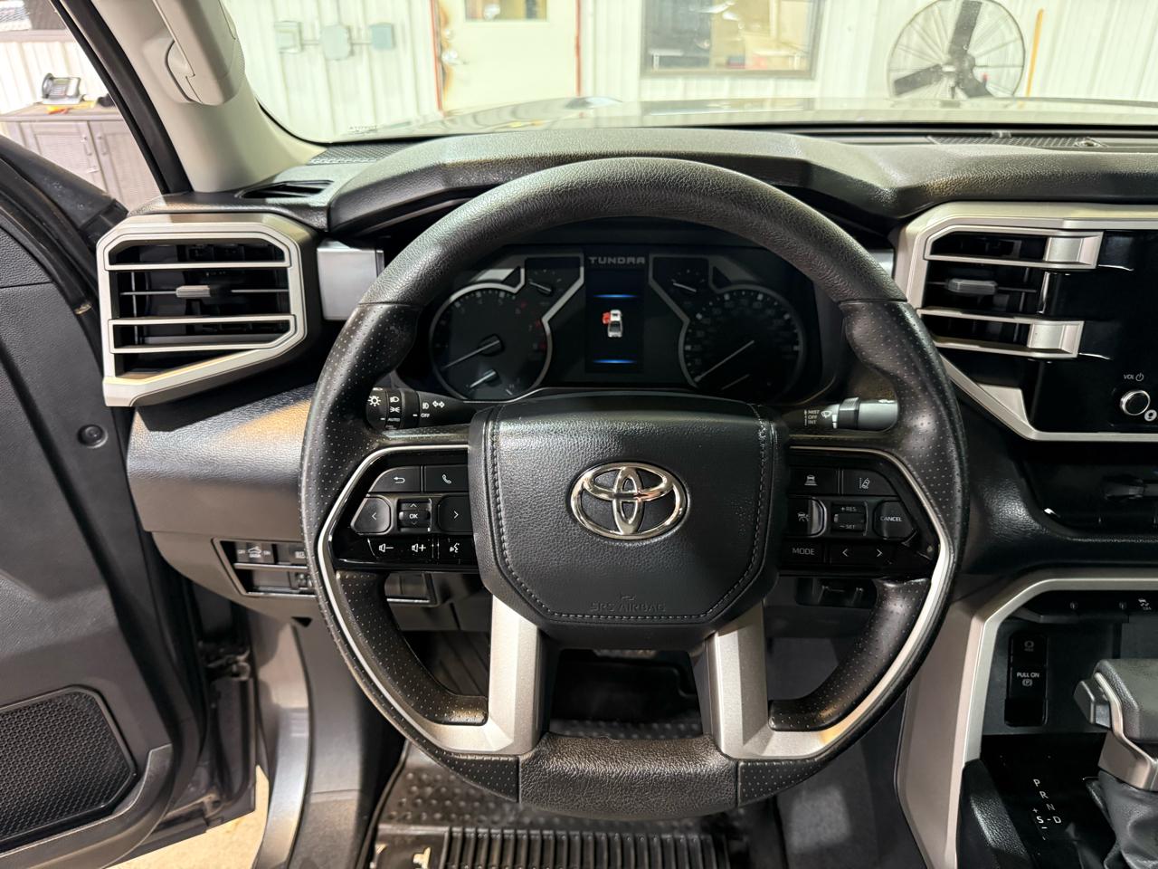 Toyota Tundra SR5 CrewMax 4WD 2023