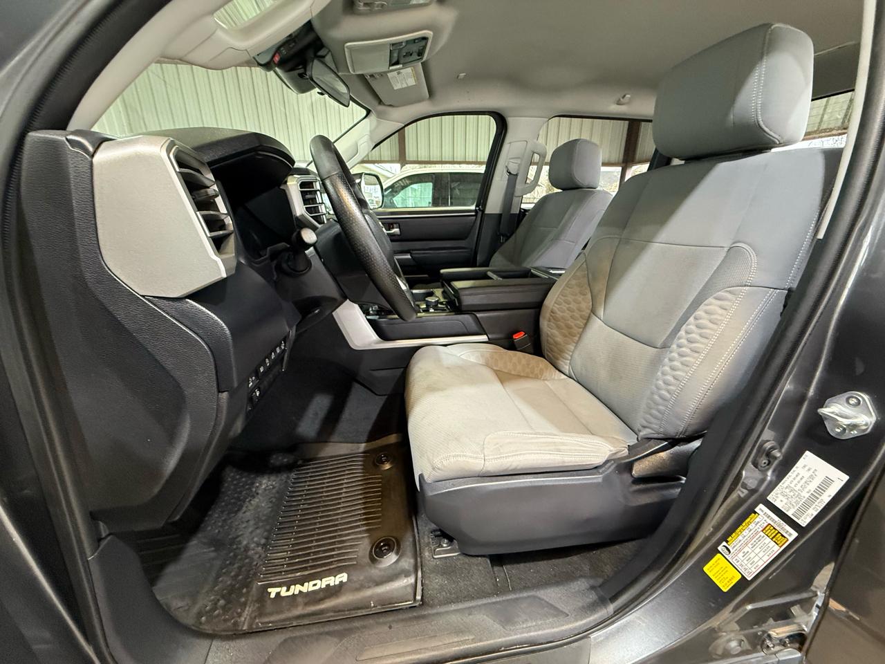 Toyota Tundra SR5 CrewMax 4WD 2023