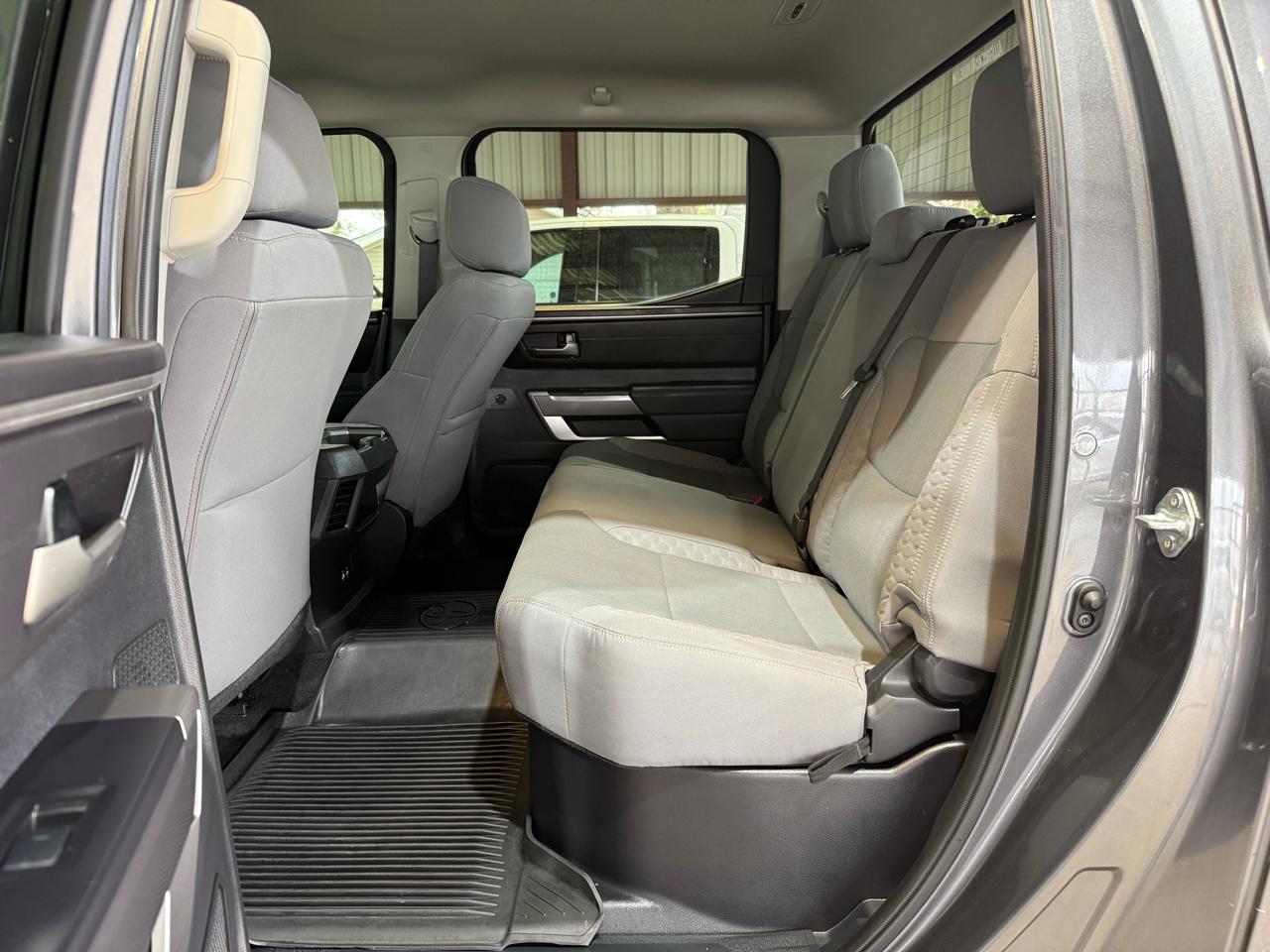 Toyota Tundra SR5 CrewMax 4WD 2023