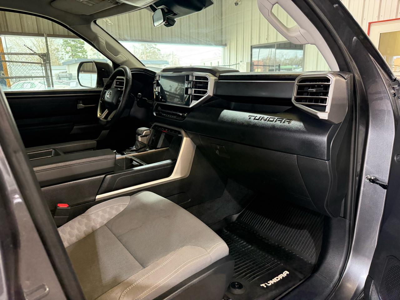 Toyota Tundra SR5 CrewMax 4WD 2023