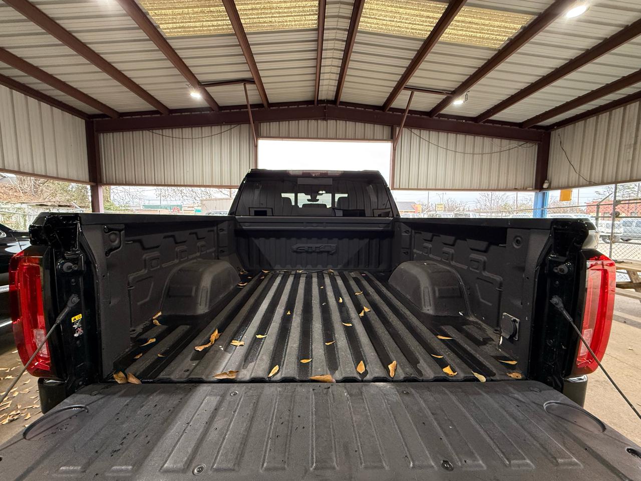 GMC Sierra 1500 AT4 Crew Cab 4WD 2020