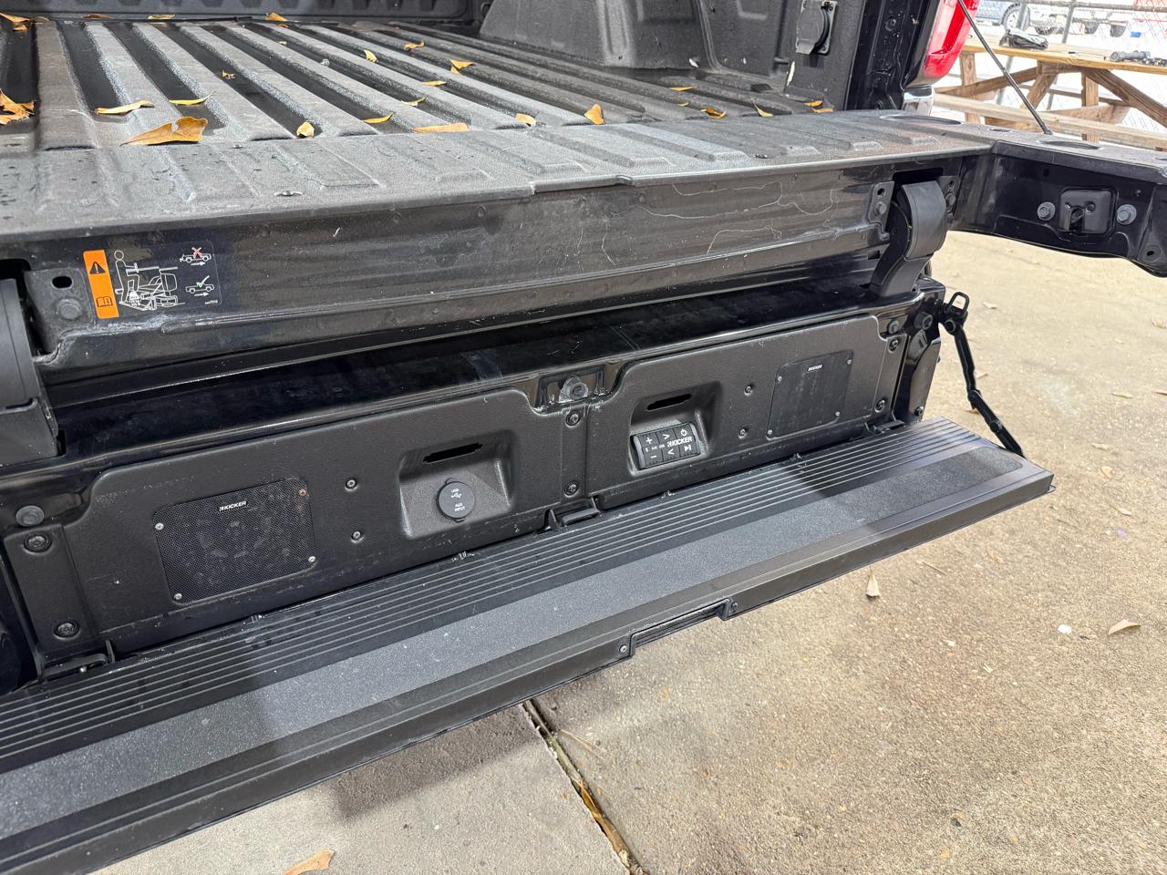 GMC Sierra 1500 AT4 Crew Cab 4WD 2020