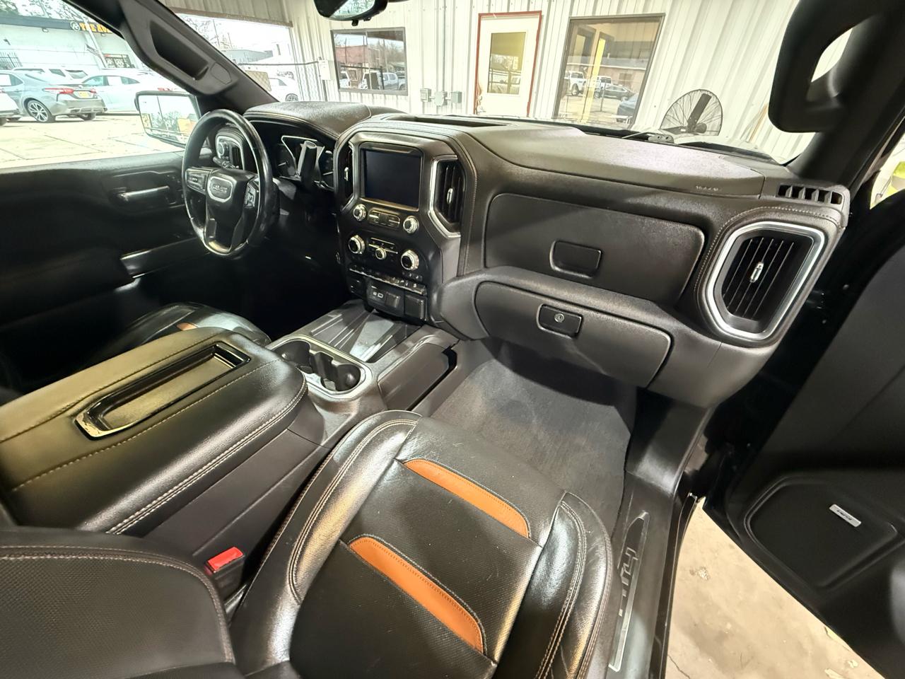 GMC Sierra 1500 AT4 Crew Cab 4WD 2020