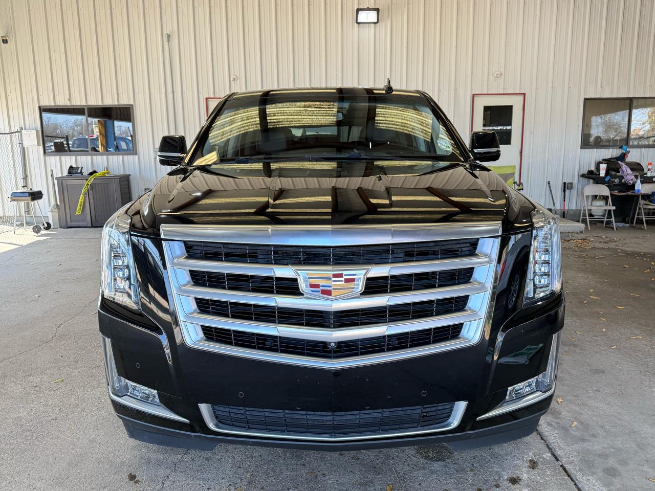 Cadillac Escalade Luxury 2WD 2019