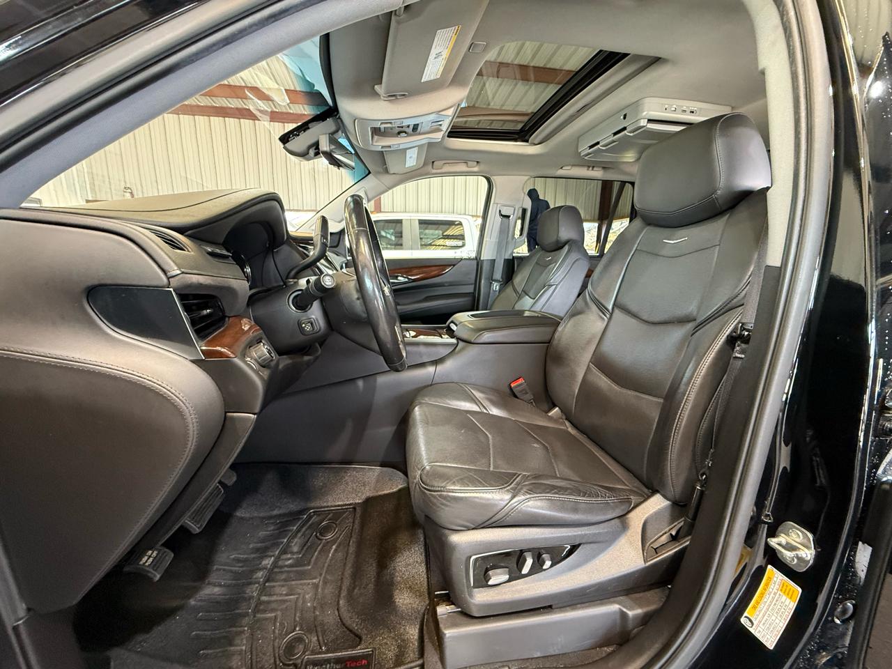 Cadillac Escalade Luxury 2WD 2019