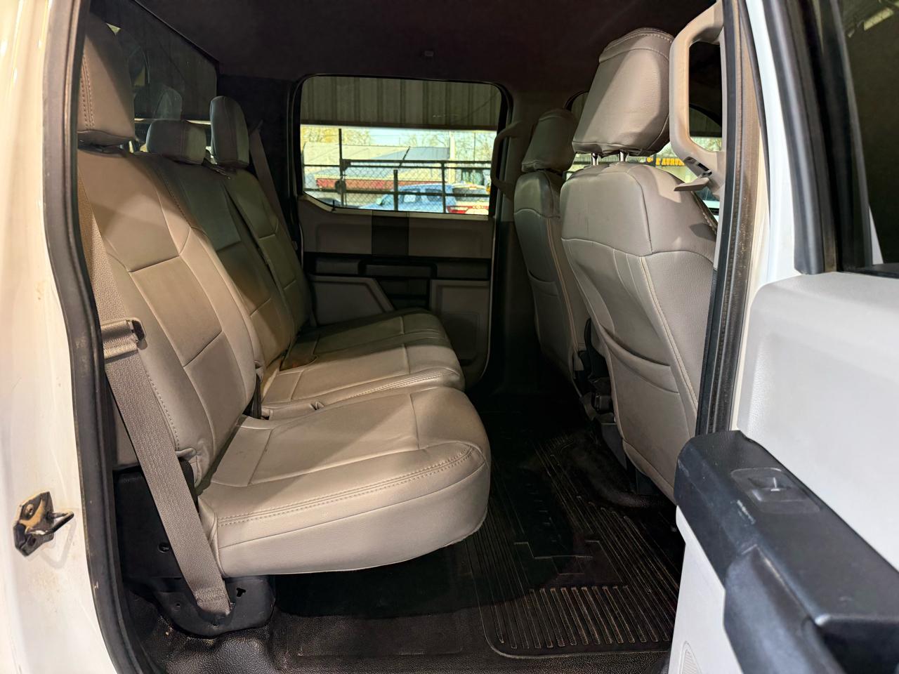 Ford F-250 SD XL Crew Cab 4WD 2017