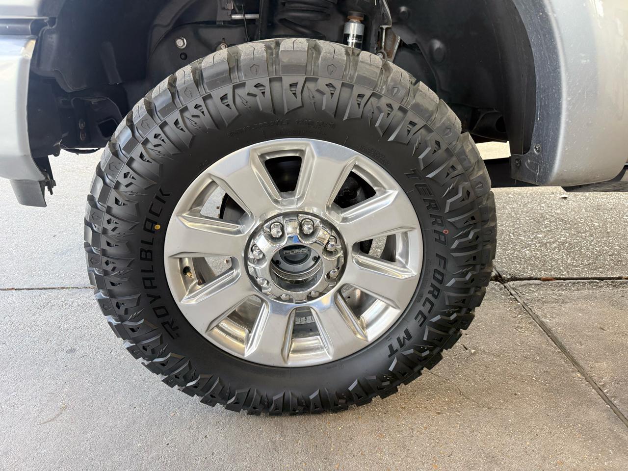 Ford F-350 SD Platinum Crew Cab 4WD 2020