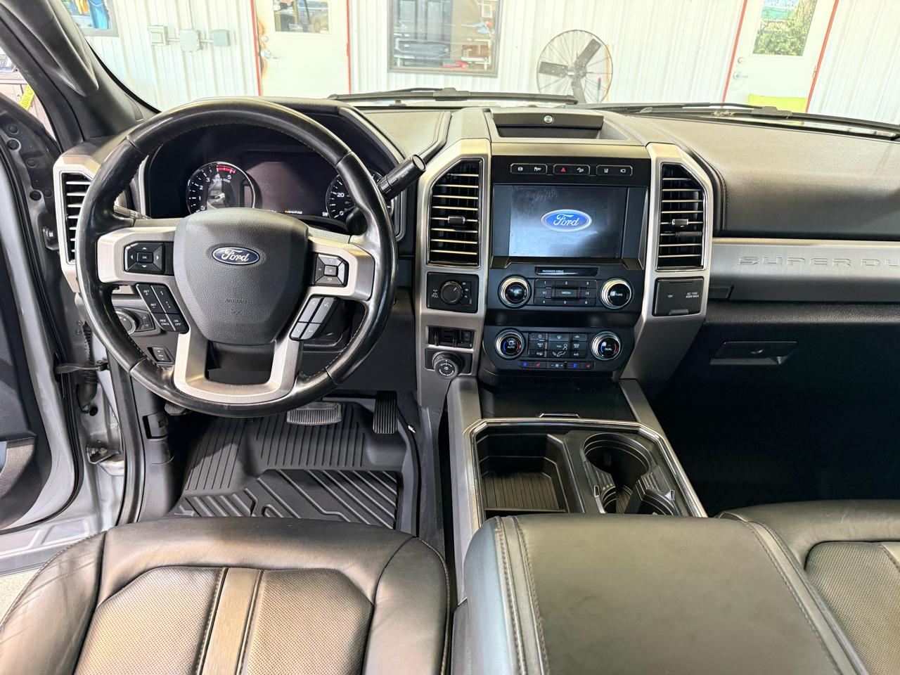 Ford F-350 SD Platinum Crew Cab 4WD 2020